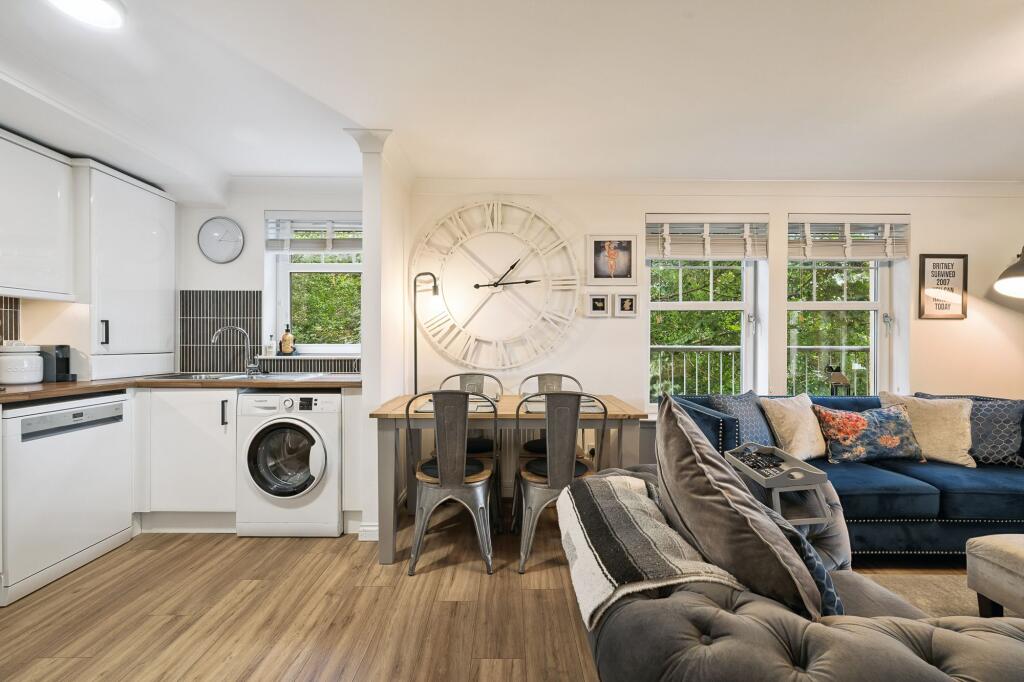 Lounge/kitchen