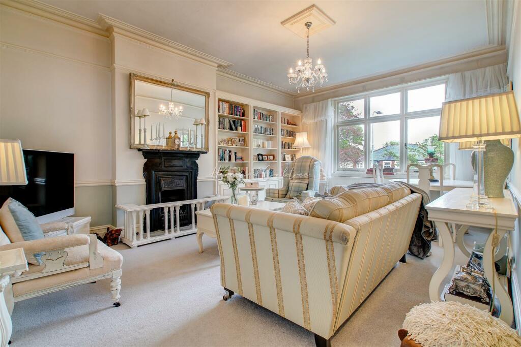 Waungron_FF_B_HernCrabtree_Llandaff_ (5).jpg