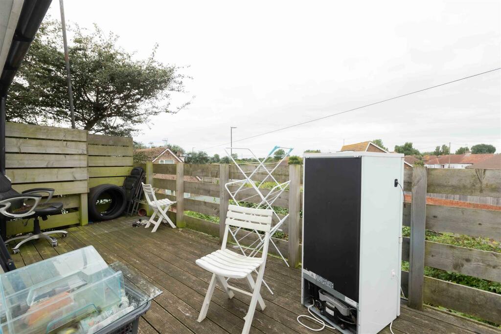 2 West End Way_2.JPG