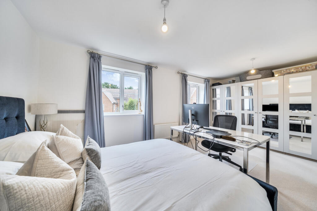 1353253-8-68cbff6...