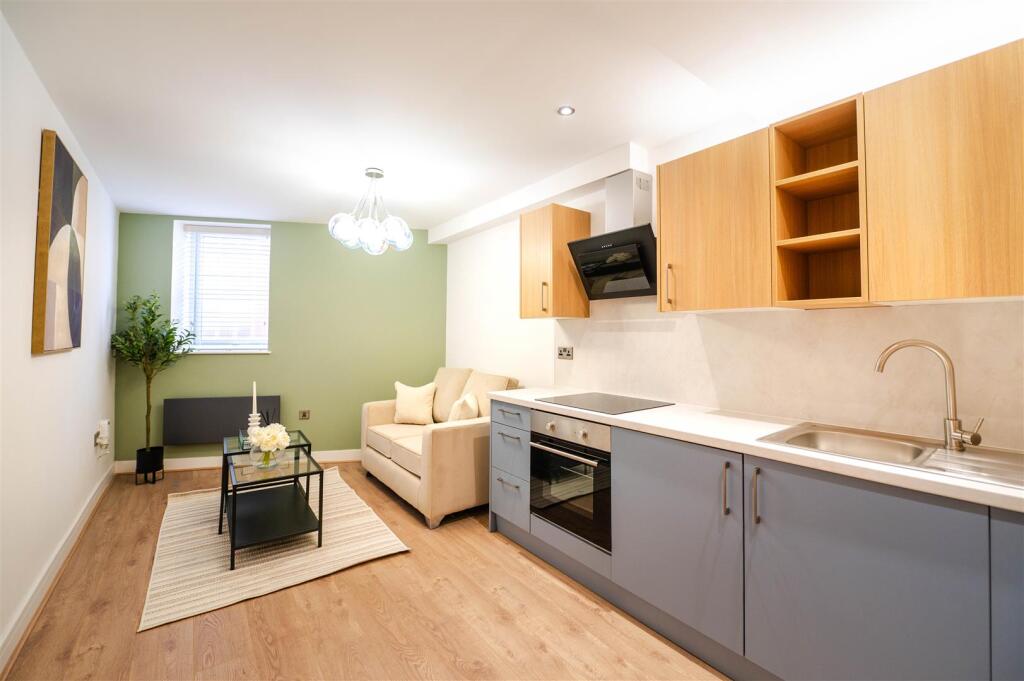 imeldaphoto_CromptonHouse_Flat5-2.jpg