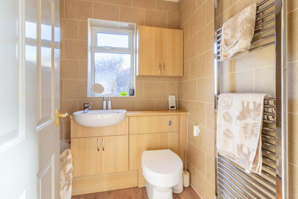 17 Paddock Close (9 of 19)