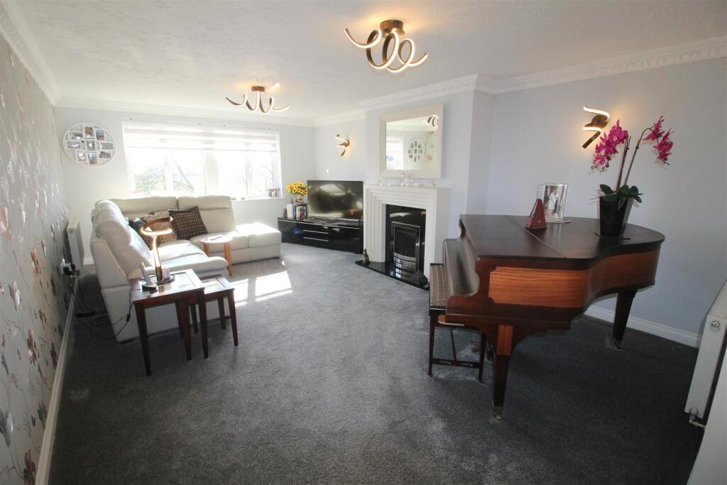 Gleneagles, 19, lounge.JPG