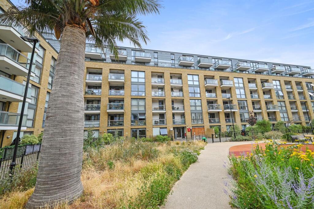 15-2676DSC_8354 (1)-medium.JPG