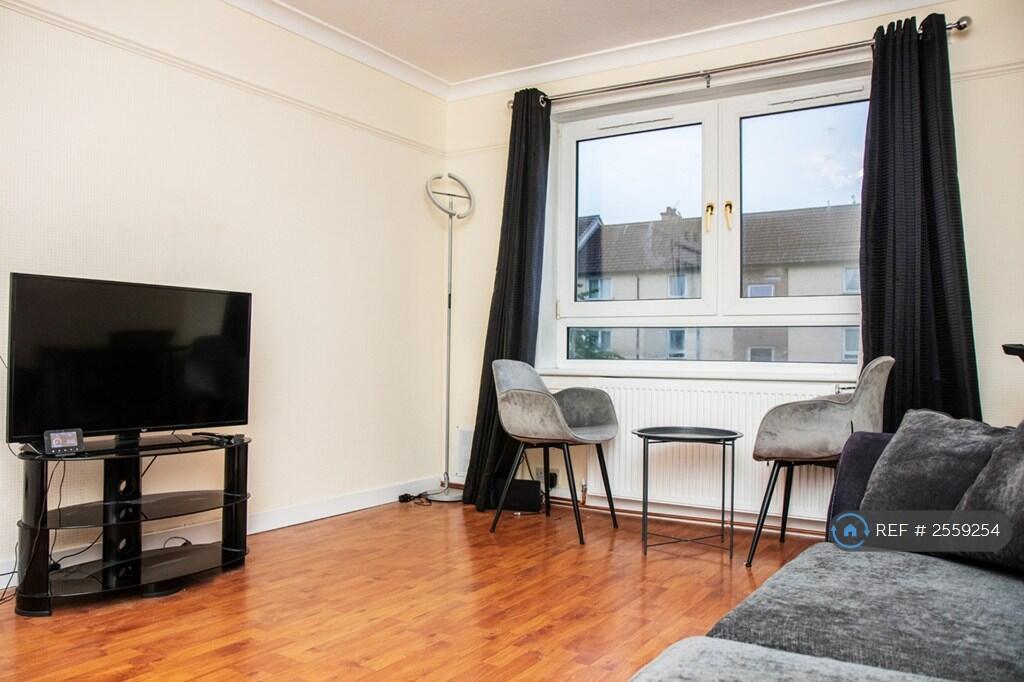 Spacious Living Room