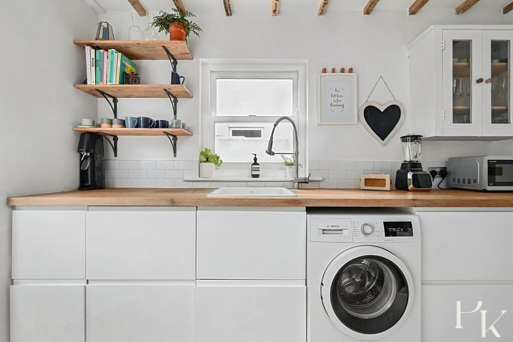 44 Coleridge Street BN3 (7).jpg