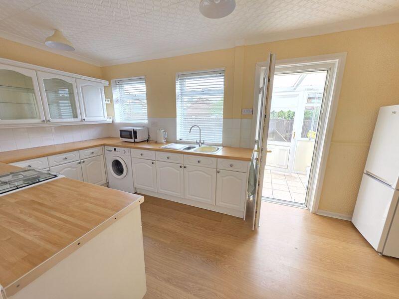 Kitchen/Breakfast Room Additional Image