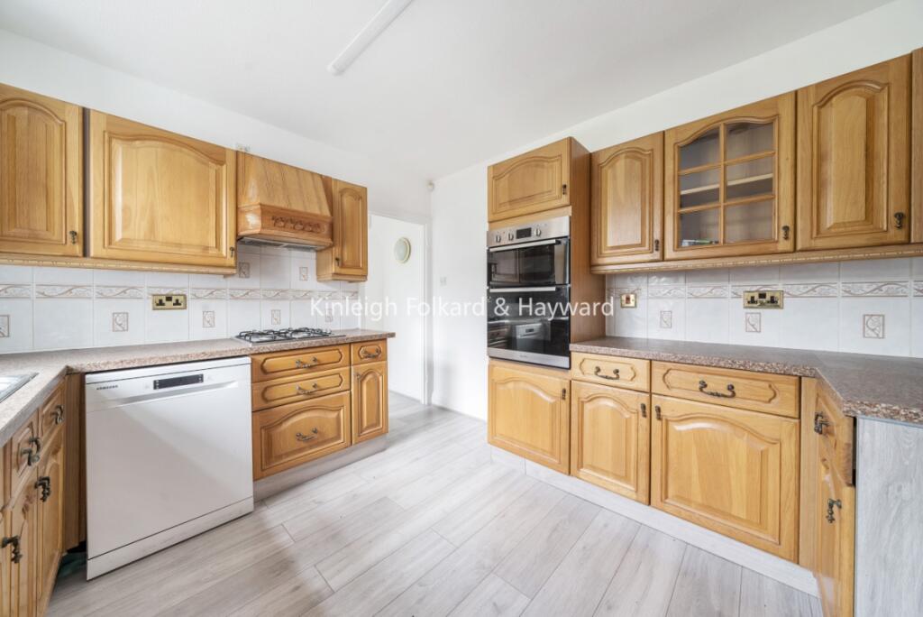 Kitchen - Image 2
