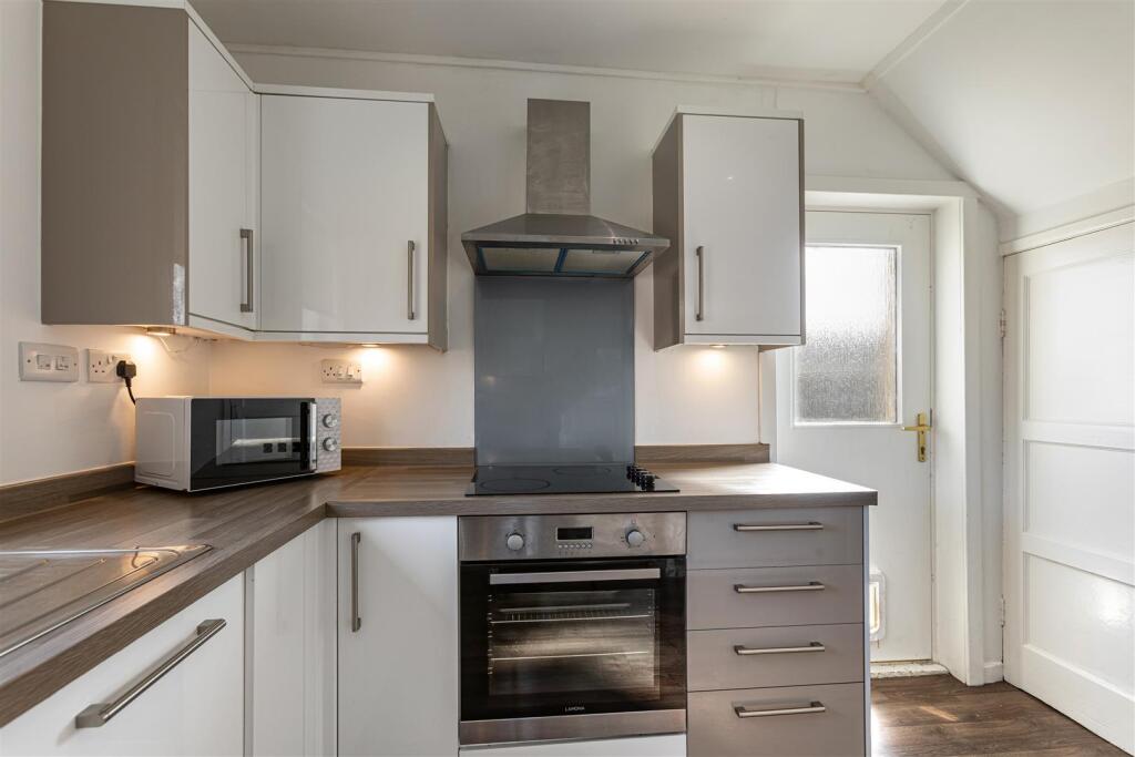 53 Weirgate Avenue St Boswells 16.JPG