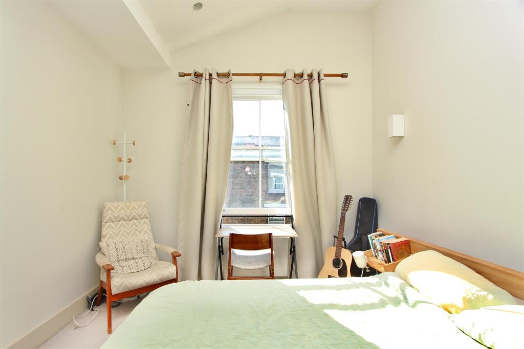 Stoke Newington Church Street, N16