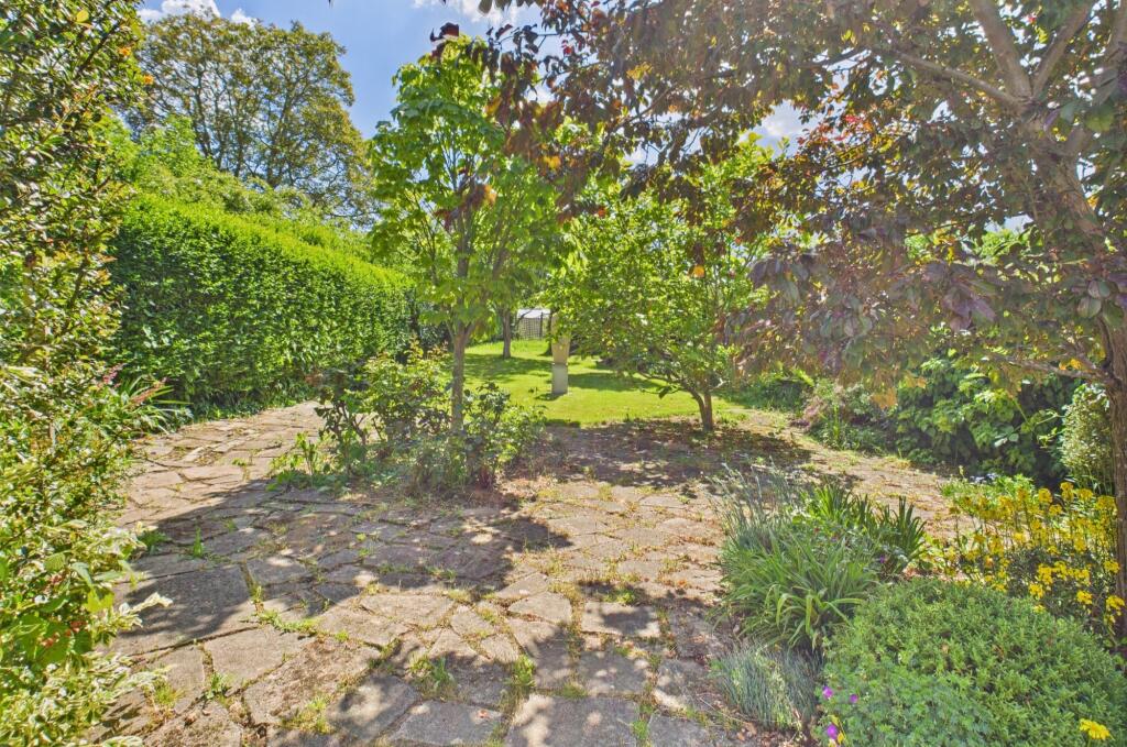 CAM02545G0-PR0403-STILL003