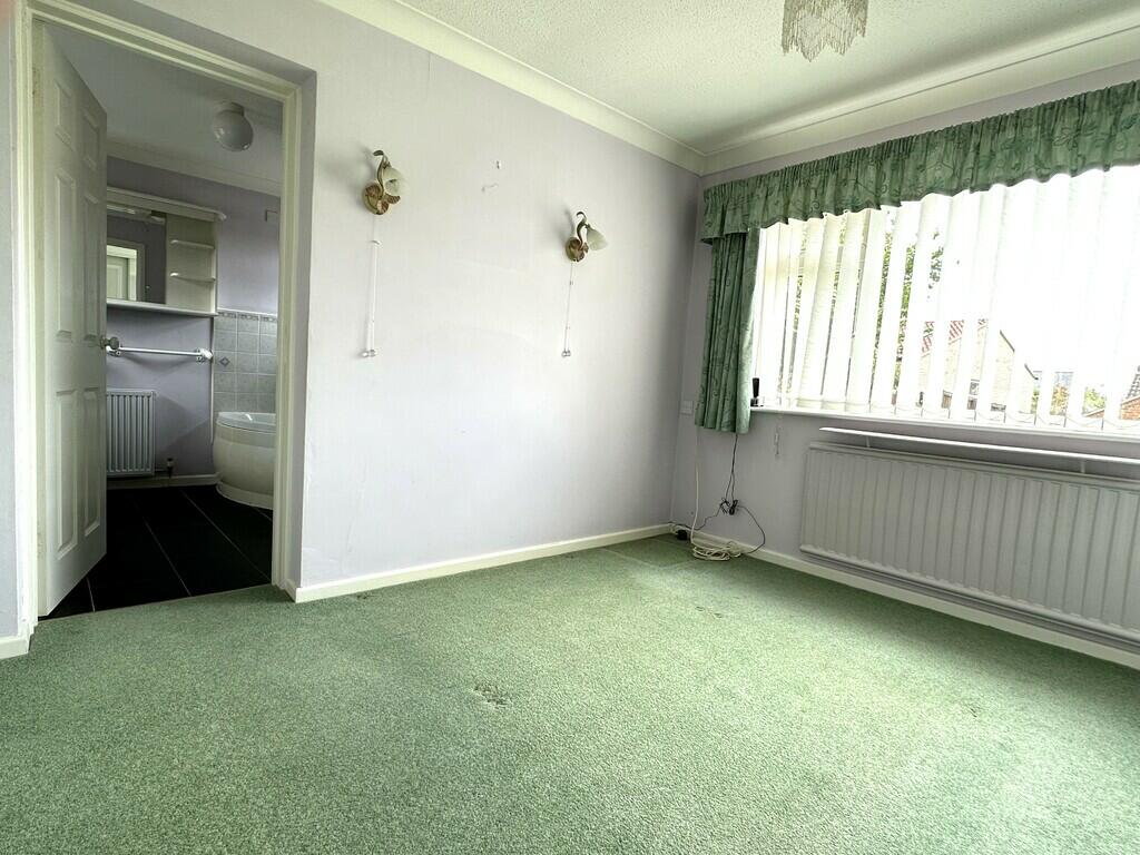 Bed 1.JPG