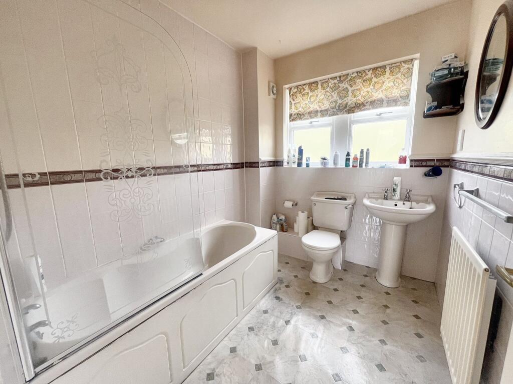 HOUSE BATHROOM