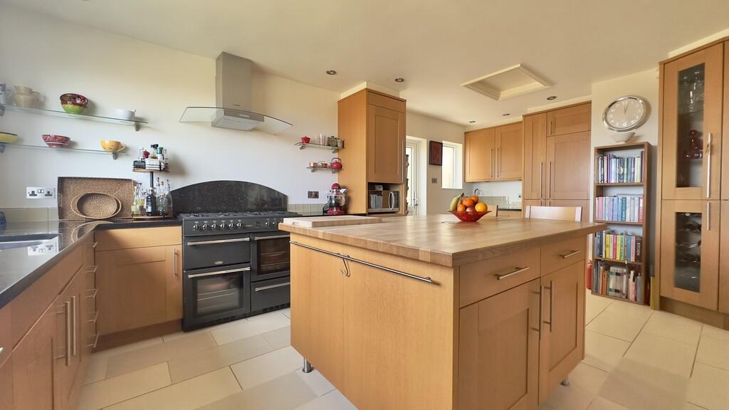 FE60EDB3-5543-4D6...