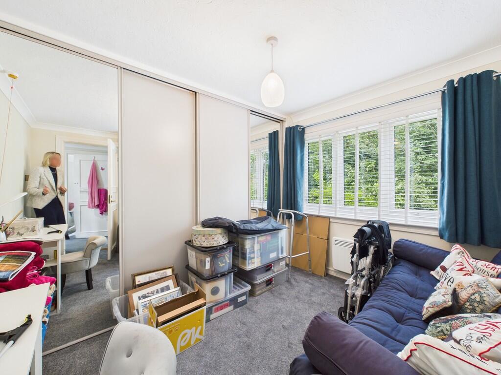 bedroom2