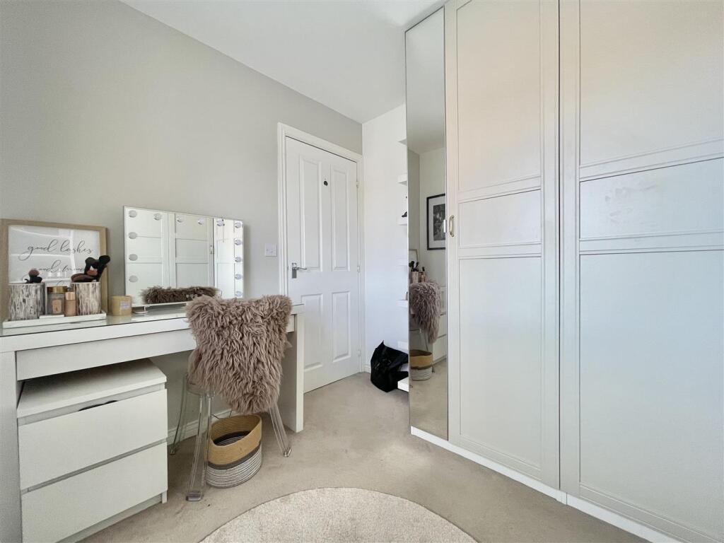 Bedroom Four / Walk-in Wardrobe