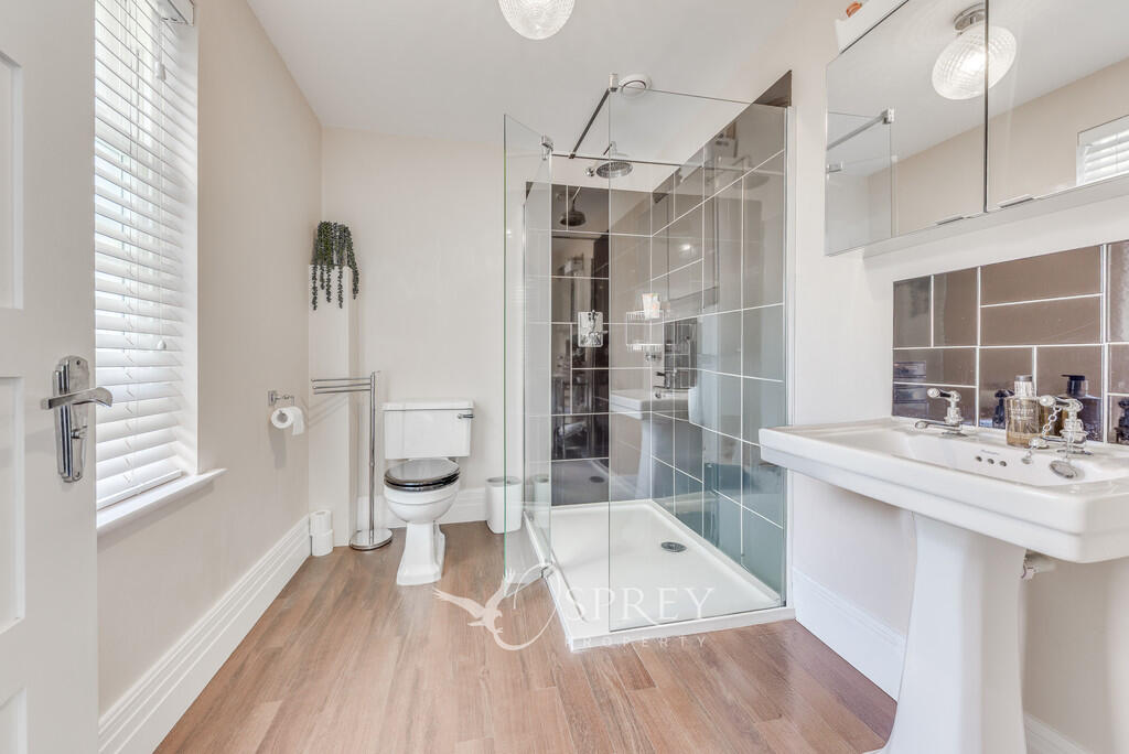 En-Suite Shower R...