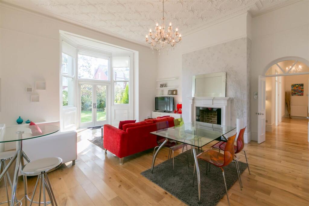 Open Plan Reception