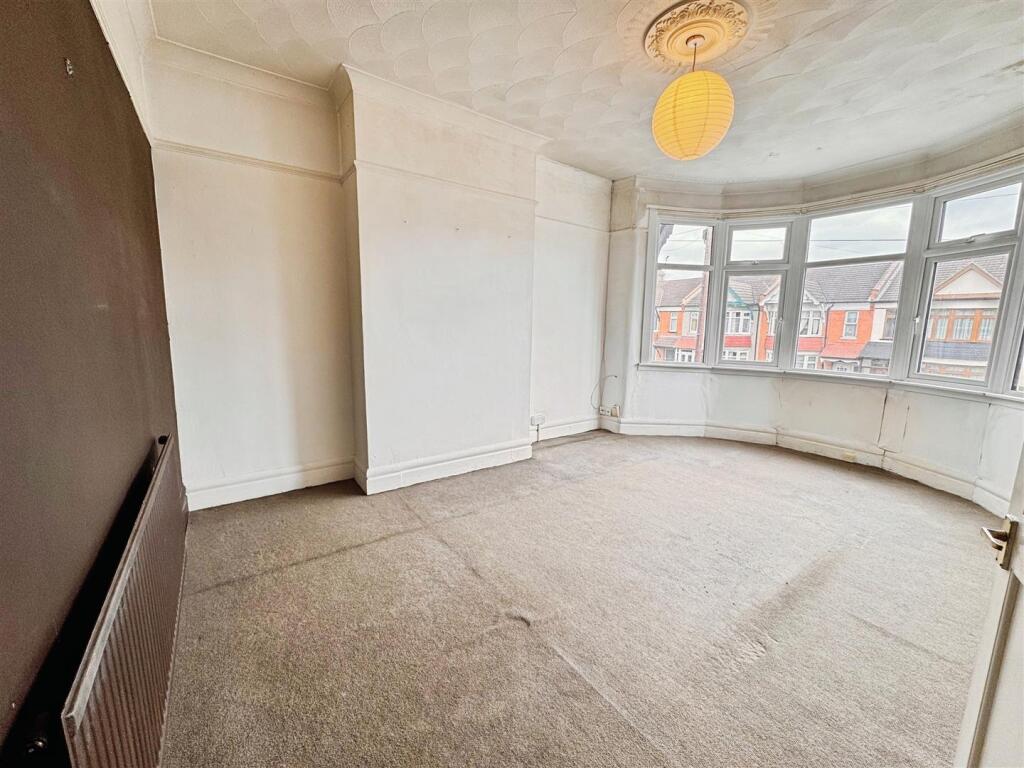 Living Room.jpg