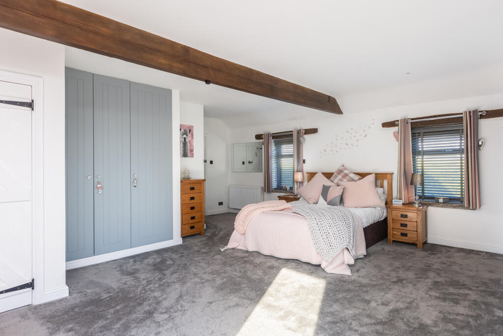 The Hayloft Bedroom 1-2