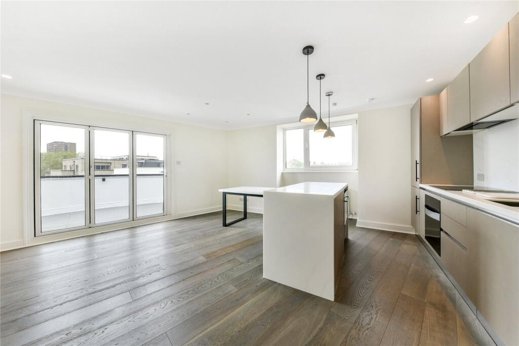 Reception/Kitchen