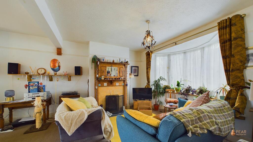 Through Lounge/Dining Room