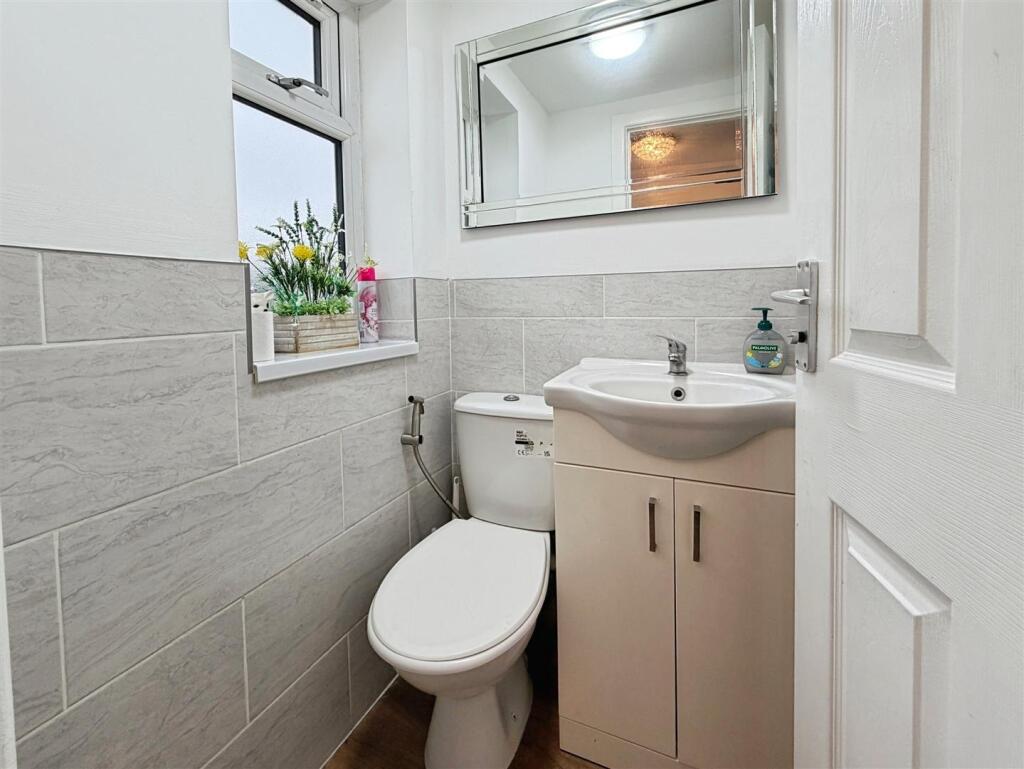 b8918399-B-4B65-9EF3-297D55BD279C-5845-00000153589