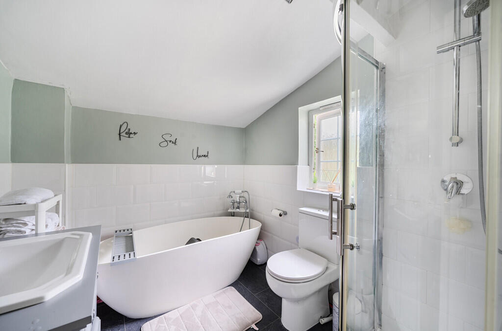 1299926-24-682f15...