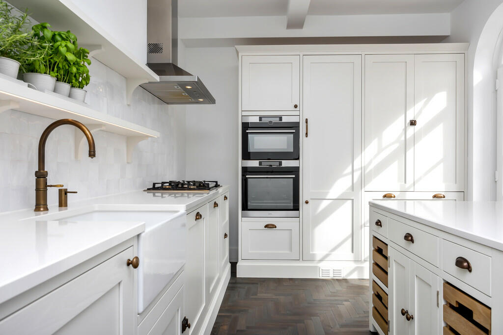 (05) Trafalgar Ga...