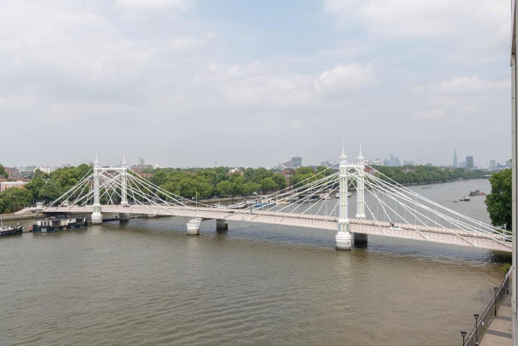 Apartment 64-66 Riverside One Hi-33.jpg