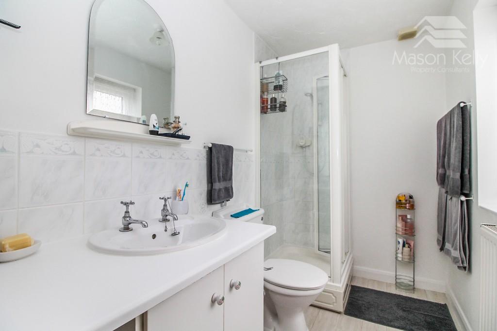 EN SUITE SHOWER