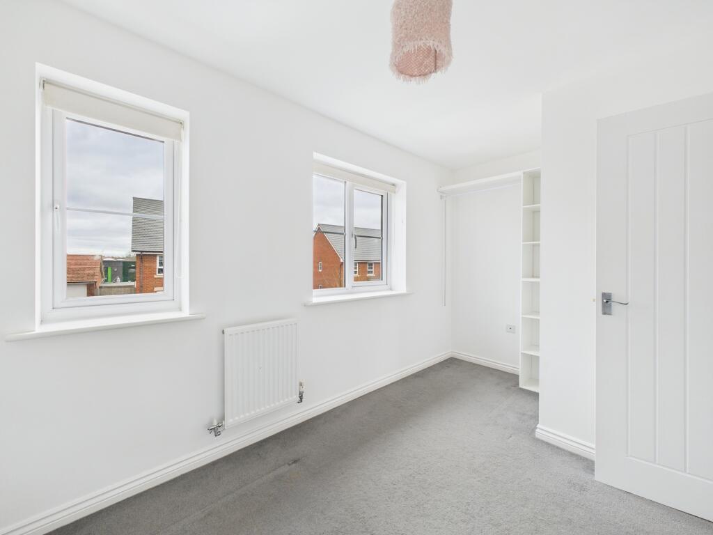 CAM04825G0-PR0014-STILL002