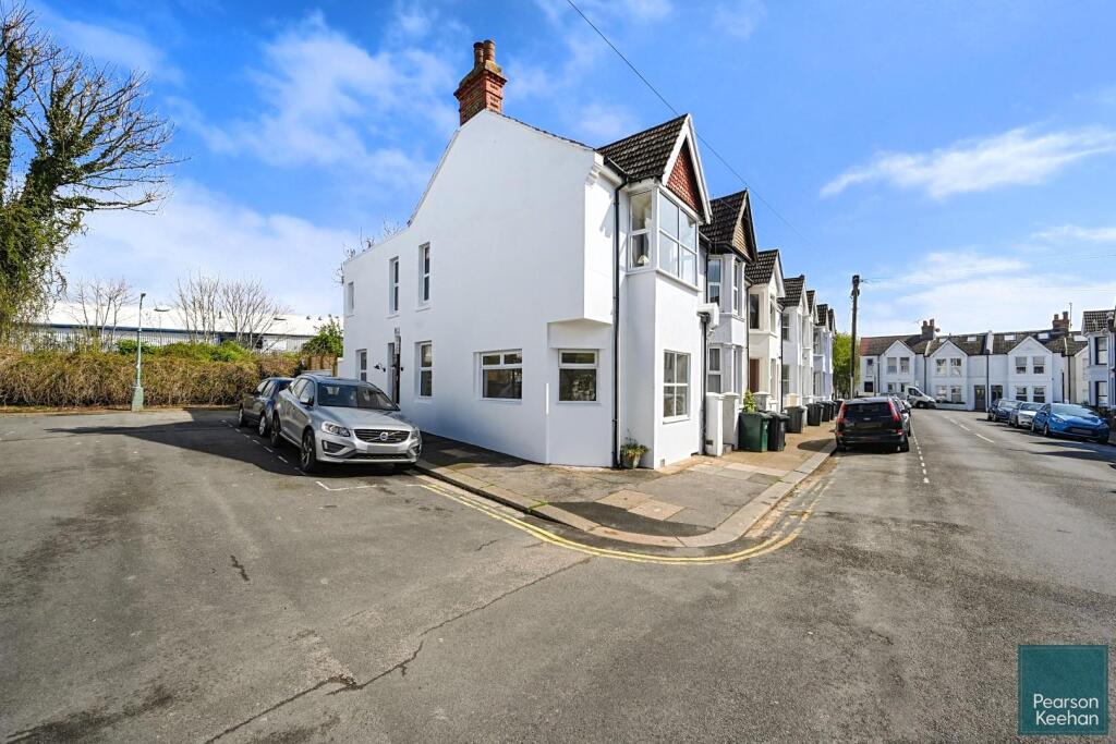 15-payne-avenue-bn3 (4).jpeg