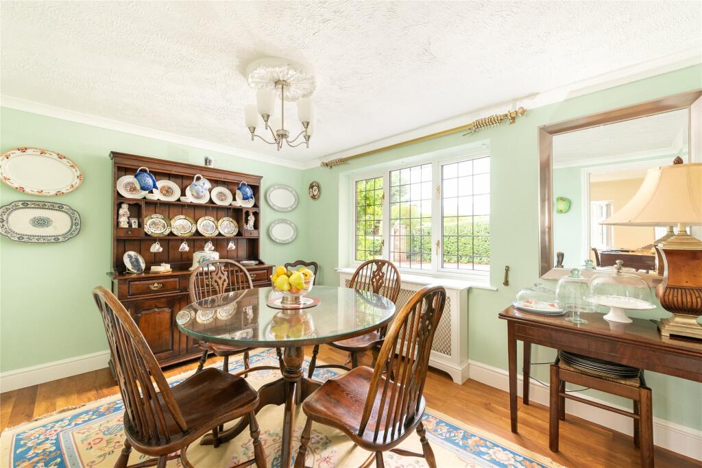 Breakfast Room
