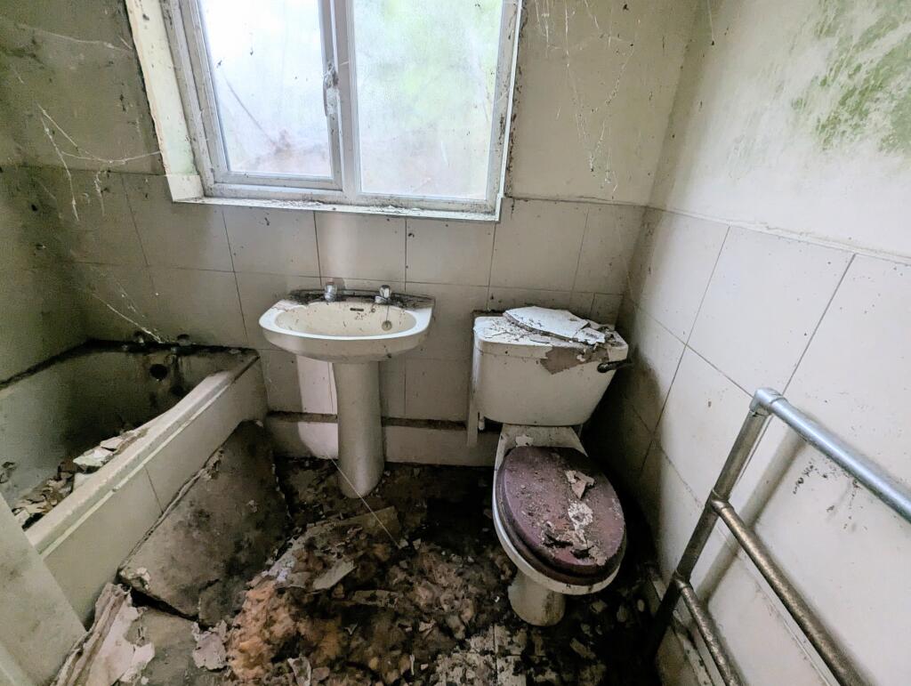 1000032728 T202509231609.jpg