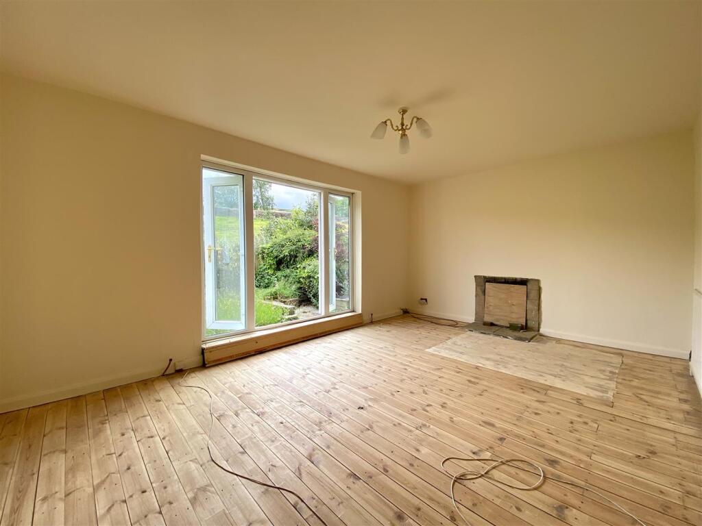 Bramleys Estate Agents - Heath Close - Linthwaite 