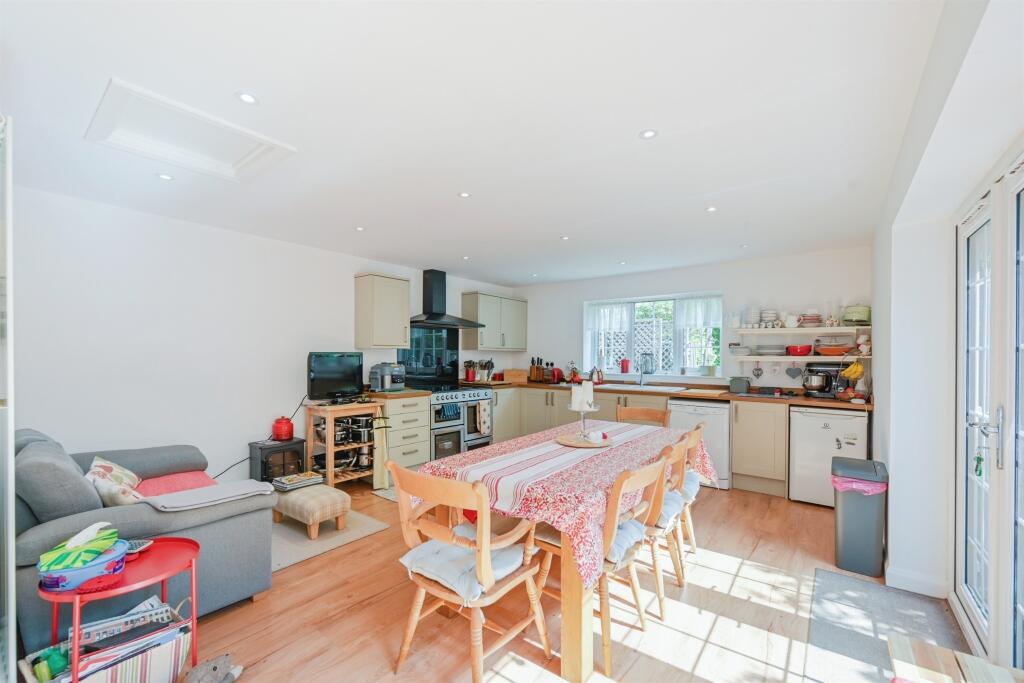 Kitchen Living Dining: