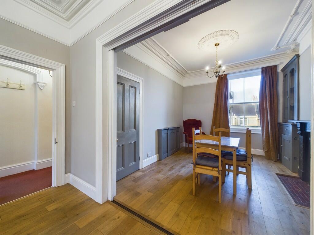 CAM02089G0-PR0381...