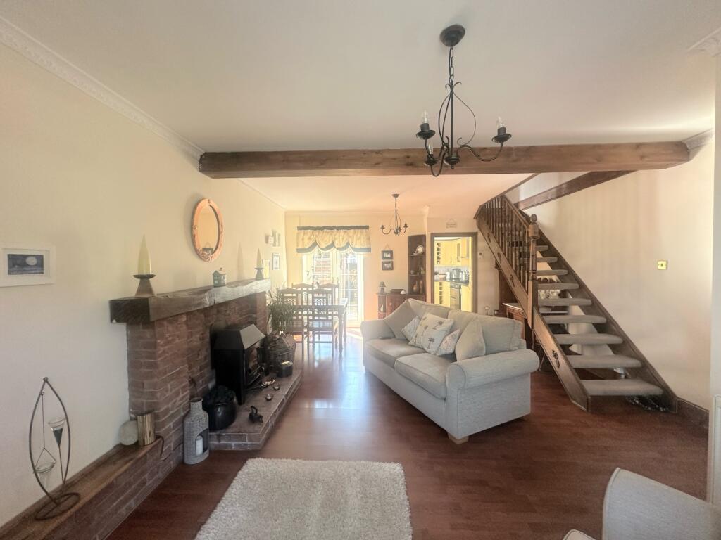 A99B05F2-1221-4364-92B7-ED1826DE7E1F