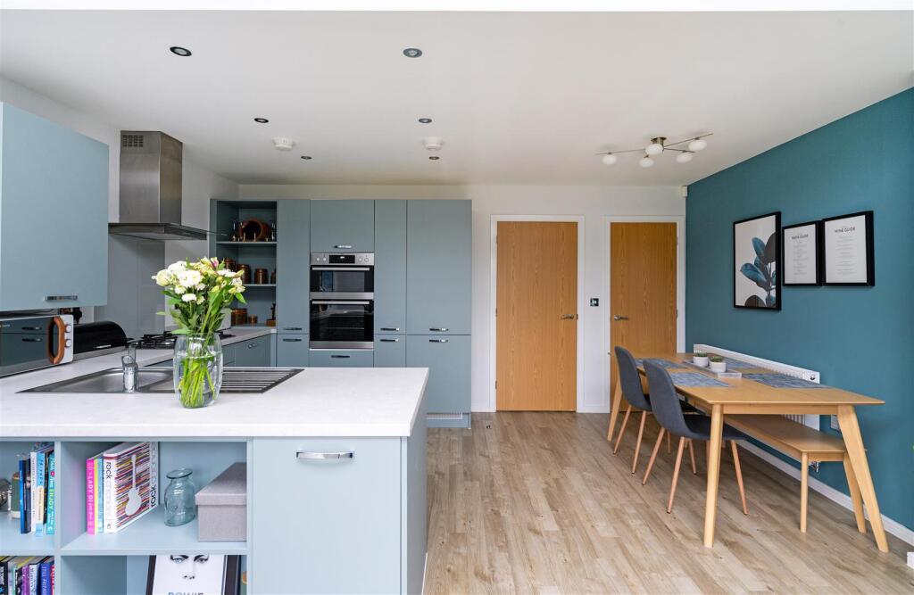 85829_15 Adelie Road (22).jpg