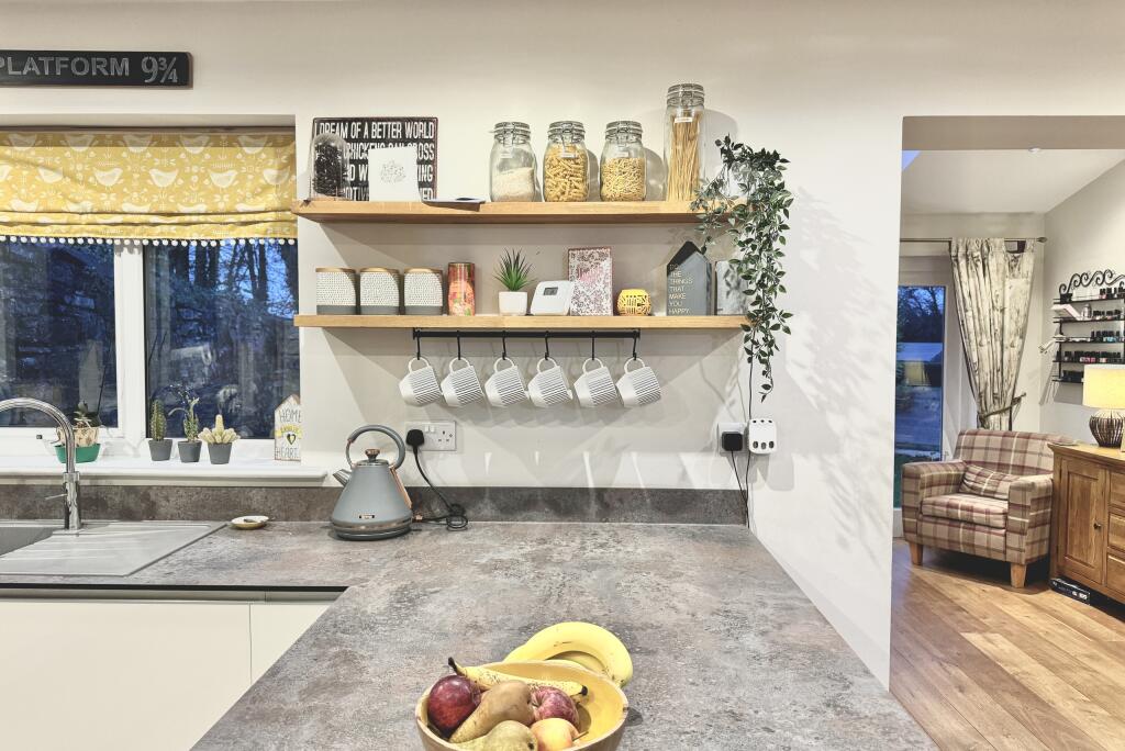 Modern Fitted Kitchen