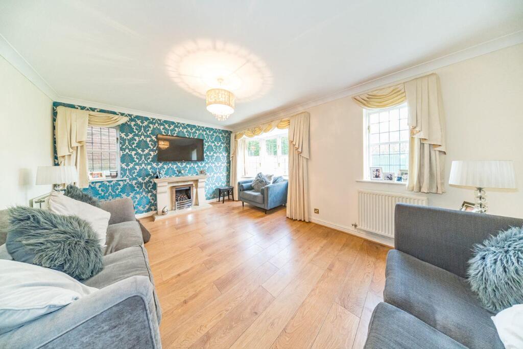 7 Beech Meadows lounge.jpg