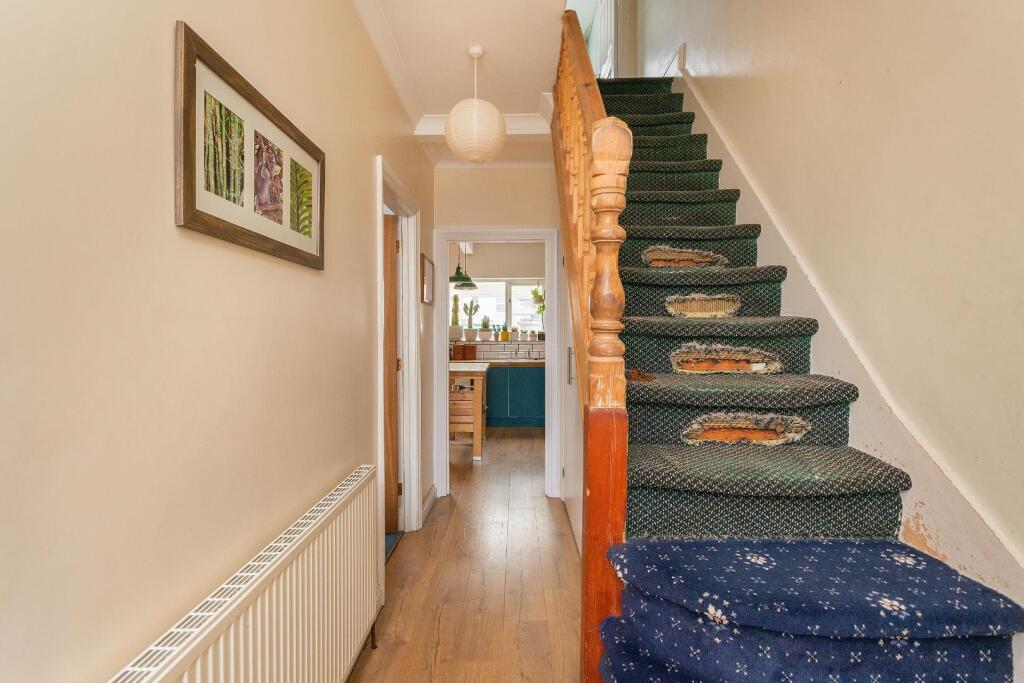 0S4RBN - Hallway A.jpg