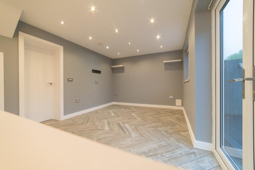 Call 02920 454555 to secure your viewing_10