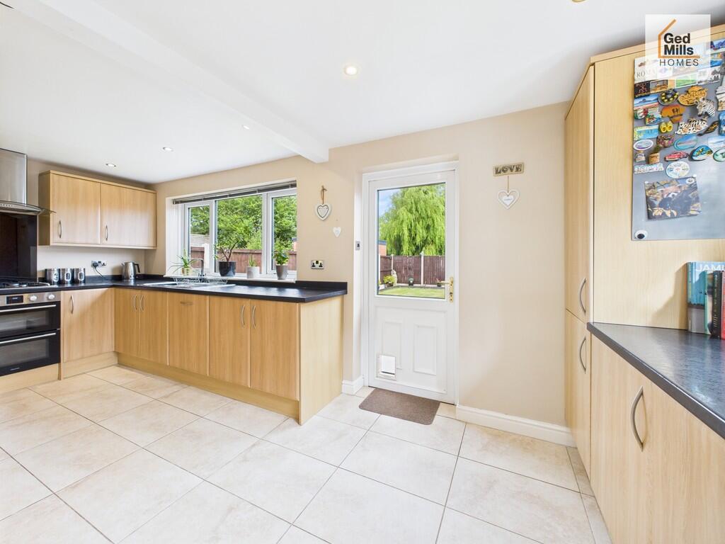 CAM04261G0-PR0063...