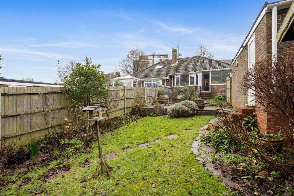 Hangleton Way 25 REAR.jpeg