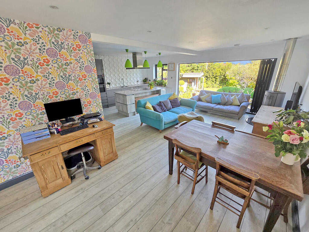 Kitchen - Diner (...