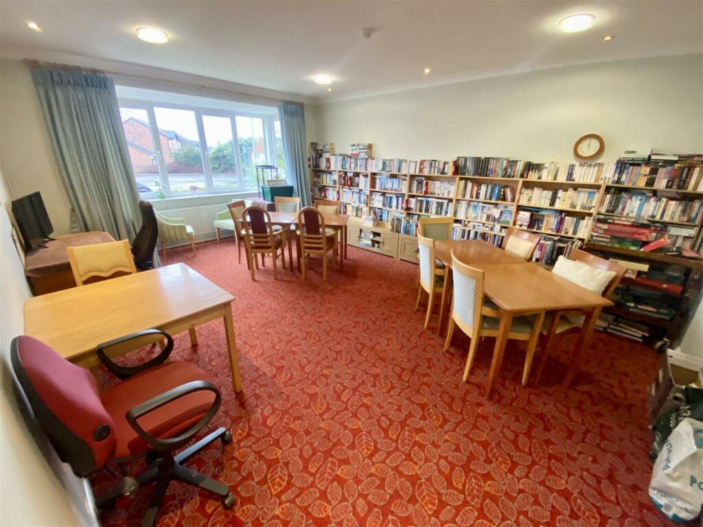 COMMUNAL LIBRARY