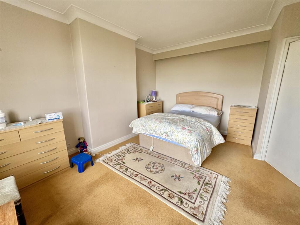 Bramleys Estate Agents - Yew Trees - Southowram (1