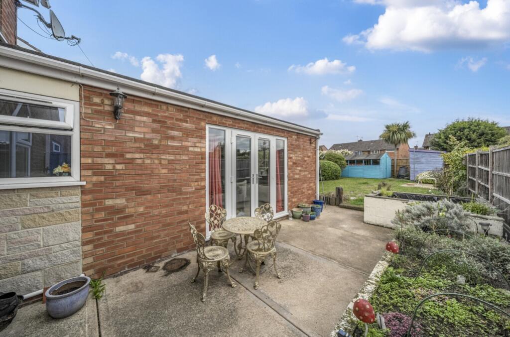 1359640-4-68d6e19a7a343